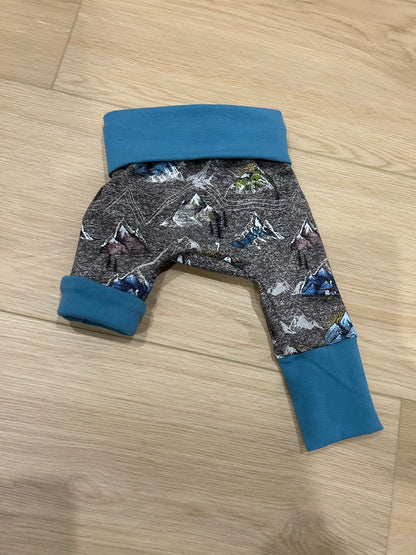 Blue Mountain Grow with me pants