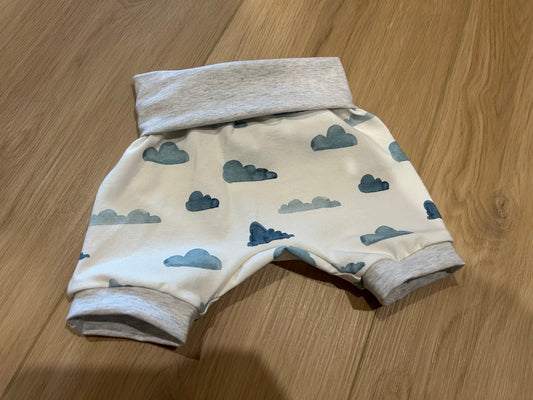 Cloud Grow with me shorts