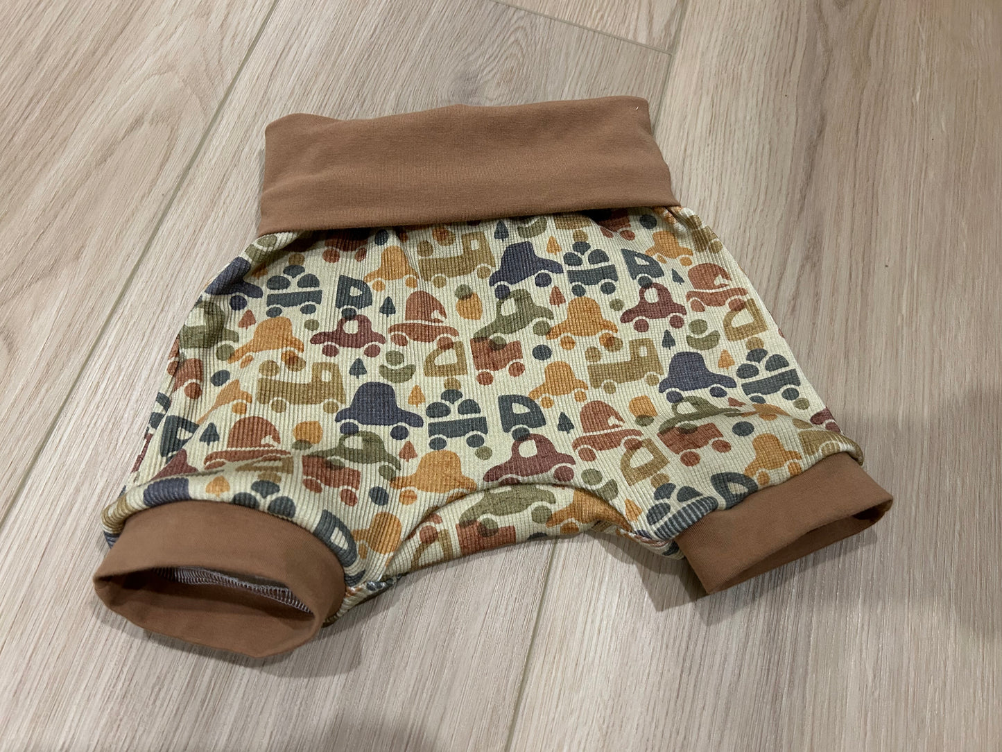 Cars Grow with me shorts